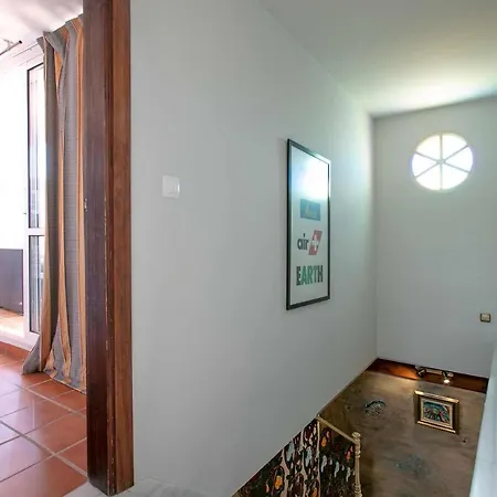 Apartment Lor Pintada